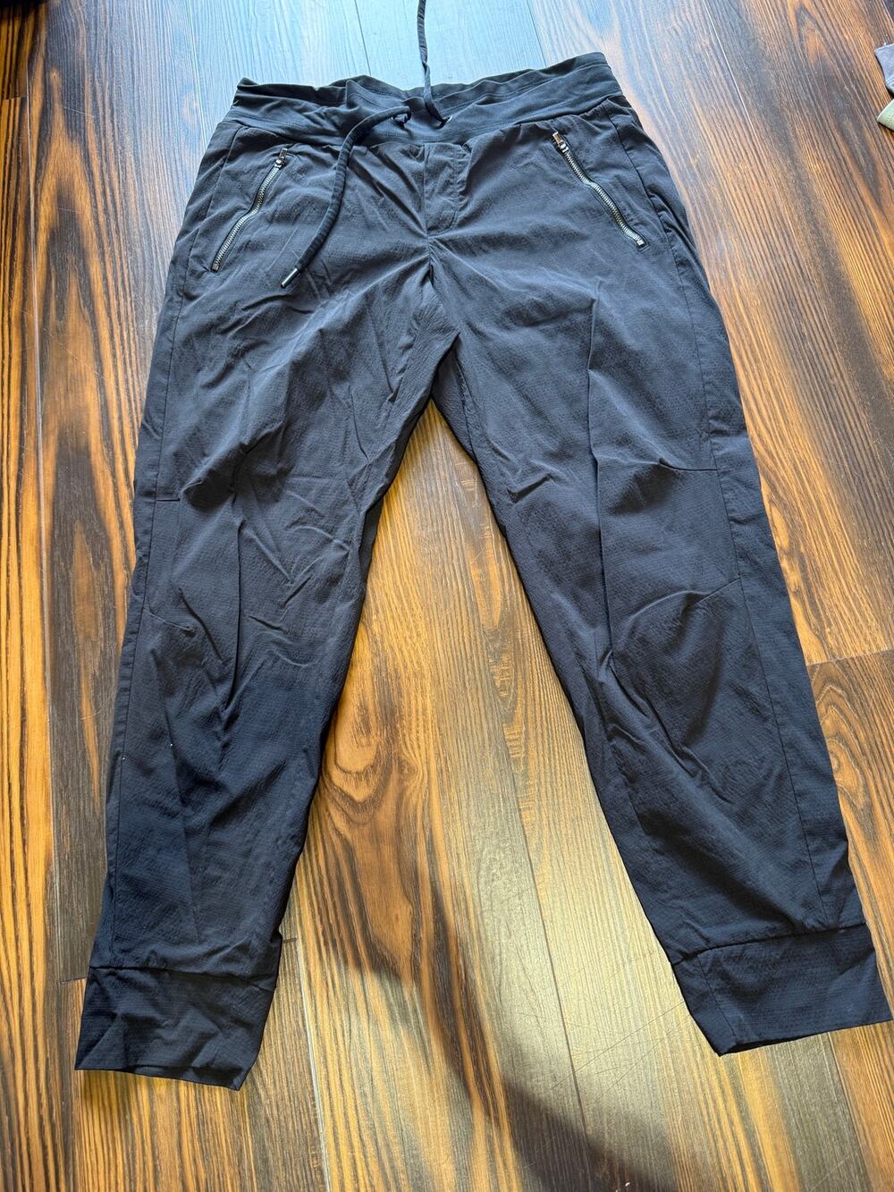 Athleta Trekkie North Jogger Size 8